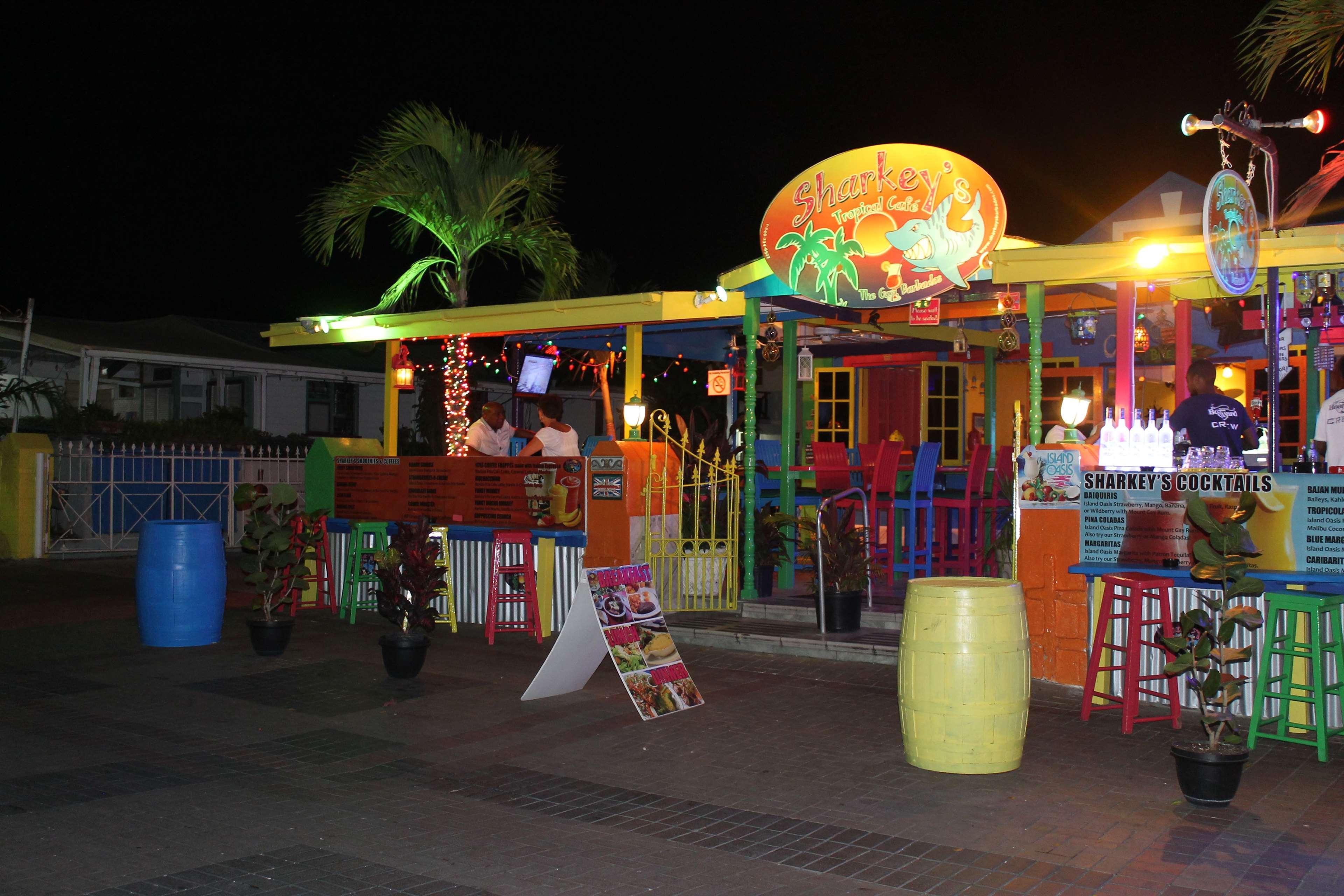 Divi Southwinds Beach Resort Christchurch Exterior foto